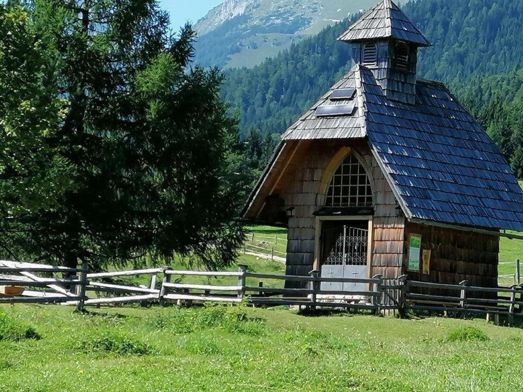 Wunderschone Ferienwohnung Mit Blick Auf Die Karawanken Zgornje Gorje Exterior foto