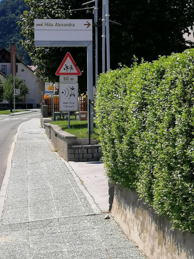 Wunderschone Ferienwohnung Mit Blick Auf Die Karawanken Zgornje Gorje Exterior foto