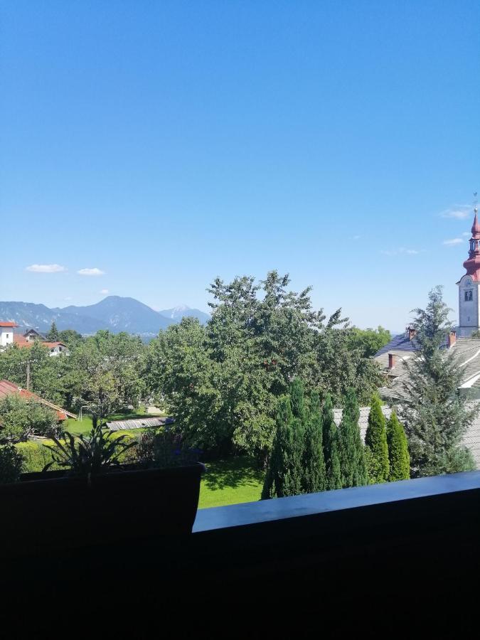 Wunderschone Ferienwohnung Mit Blick Auf Die Karawanken Zgornje Gorje Exterior foto